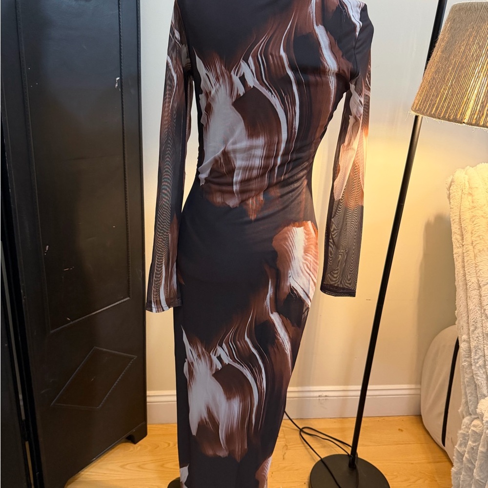 Chic Abstract ruched side slit Long Sleeve Dress